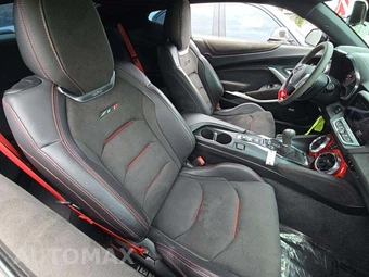 2019 Chevrolet Camaro ZL1 Coupe - miniatura 18