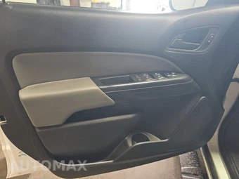 2019 Chevrolet Colorado WT Crew Cab Medium Bed 2WT - miniatura 9