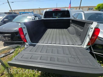 2019 Chevrolet Colorado WT Crew Cab Medium Bed 2WT - miniatura 14