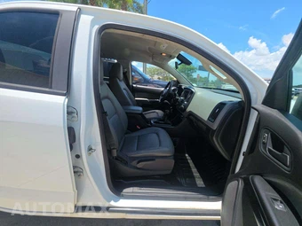 2019 Chevrolet Colorado WT Crew Cab Medium Bed 2WT – miniatura 18