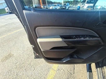 2019 Chevrolet Colorado WT Crew Cab Medium Bed 4WT - miniatura 9