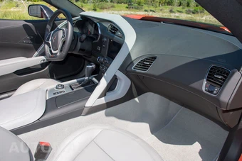 2019 Chevrolet Corvette Z06 Convertible 2LZ - miniatura 15