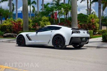 2019 Chevrolet Corvette Z06 Coupe 3LZ - miniatura 8