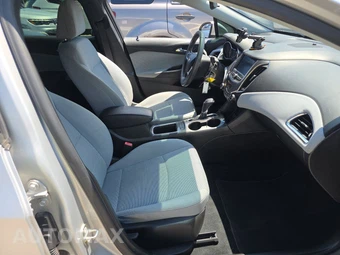 2019 Chevrolet Cruze LS Sedan 1SB - miniatura 8
