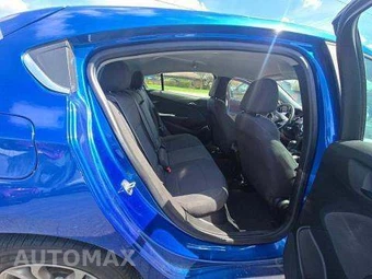 2019 Chevrolet Cruze LT Hatchback 1SD - miniatura 17