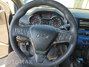 2019 Chevrolet Cruze LT Sedan 1SD - miniatura 10