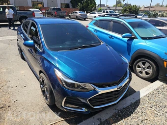 2019 Chevrolet Cruze LT Sedan 1SD - miniatura 2