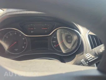 2019 Chevrolet Cruze LT Sedan 1SD - miniatura 12