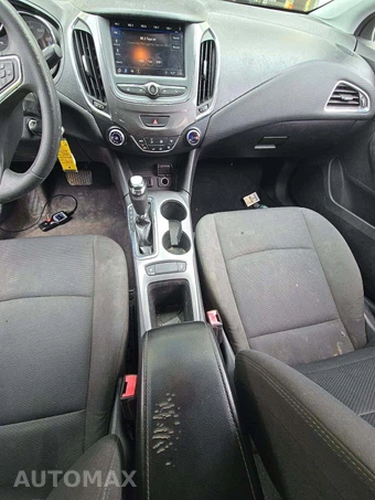 2019 Chevrolet Cruze LT Sedan 1SD - miniatura 10
