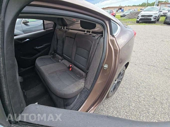2019 Chevrolet Cruze LT Sedan 1SD - miniatura 13