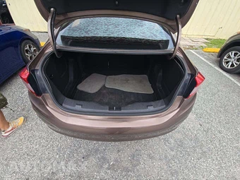 2019 Chevrolet Cruze LT Sedan 1SD - miniatura 14