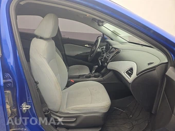 2019 Chevrolet Cruze LT Sedan 1SD - miniatura 8