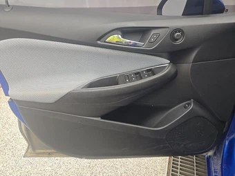 2019 Chevrolet Cruze LT Sedan 1SD - miniatura 9