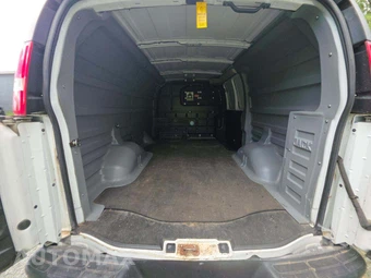 2019 Chevrolet Express 2500 Cargo Van 1WT 135.0" WB – miniatura 13
