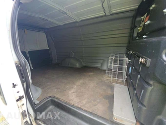 2019 Chevrolet Express 2500 Cargo Van 1WT 135.0" WB – miniatura 15