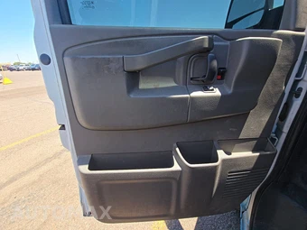 2019 Chevrolet Express 2500 Cargo Van 1WT 135.0" WB – miniatura 9