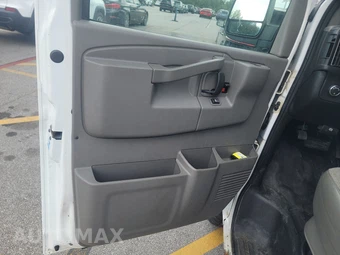 2019 Chevrolet Express 2500 Cargo Van 1WT 135.0" WB – miniatura 15
