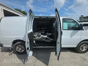 2019 Chevrolet Express 2500 Cargo Van 1WT 135.0" WB - miniatura 13