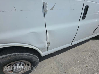 2019 Chevrolet Express 2500 Cargo Van 1WT 135.0" WB - miniatura 23
