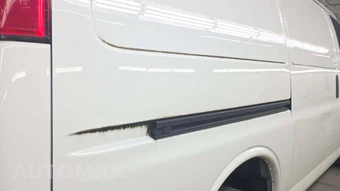 2019 Chevrolet Express 2500 Cargo Van 1WT 135.0" WB - miniatura 17