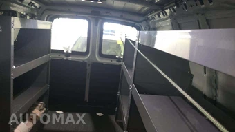 2019 Chevrolet Express 2500 Cargo Van 1WT 135.0" WB - miniatura 18