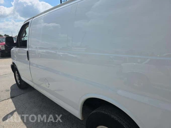 2019 Chevrolet Express 2500 Cargo Van 1WT 135.0" WB - miniatura 10