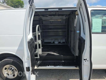 2019 Chevrolet Express 2500 Cargo Van 1WT 135.0" WB - miniatura 13