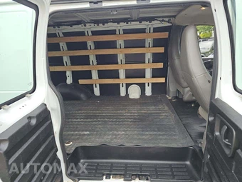 2019 Chevrolet Express 2500 Cargo Van 1WT 135.0" WB - miniatura 16