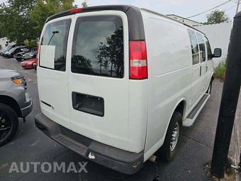 2019 Chevrolet Express 2500 Cargo Van 1WT 135.0" WB - miniatura 3