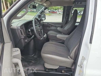 2019 Chevrolet Express 2500 Cargo Van 1WT 135.0" WB - miniatura 6