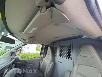 2019 Chevrolet Express 2500 Cargo Van 1WT 135.0" WB - miniatura 11