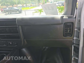 2019 Chevrolet Express 2500 Cargo Van 1WT 135.0" WB - miniatura 18
