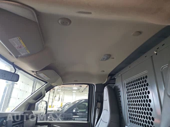 2019 Chevrolet Express 2500 Cargo Van 1WT 135.0" WB - miniatura 17