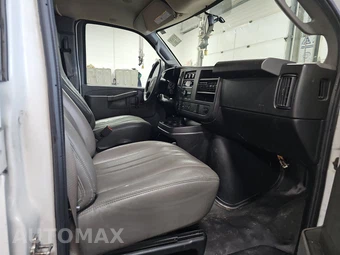2019 Chevrolet Express 2500 Cargo Van 1WT 135.0" WB - miniatura 8