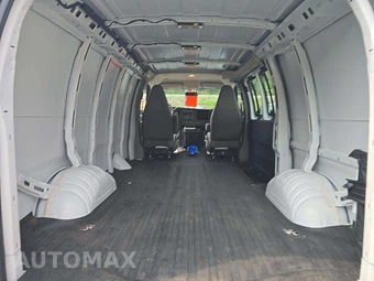 2019 Chevrolet Express 2500 Cargo Van 1WT 135.0" WB - miniatura 13