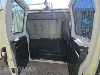 2019 Chevrolet Express 2500 Cargo Van 1WT 135.0" WB - miniatura 15