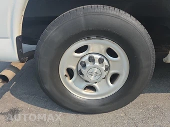 2019 Chevrolet Express 2500 Cargo Van 1WT 135.0" WB - miniatura 10