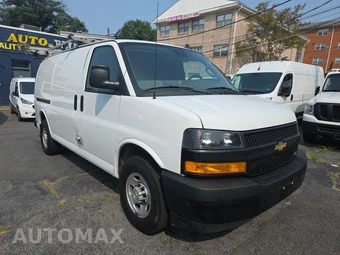 2019 Chevrolet Express 2500 Cargo Van 1WT 135.0" WB - miniatura 3
