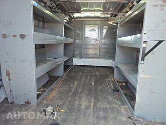 2019 Chevrolet Express 2500 Cargo Van 1WT 135.0" WB – miniatura 15