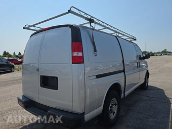2019 Chevrolet Express 2500 Cargo Van 1WT 135.0" WB – miniatura 4
