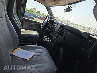 2019 Chevrolet Express 2500 Cargo Van 1WT 135.0" WB – miniatura 8