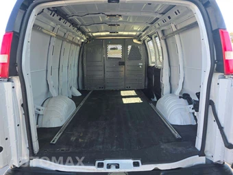 2019 Chevrolet Express 2500 Cargo Van 1WT 135.0" WB – miniatura 10