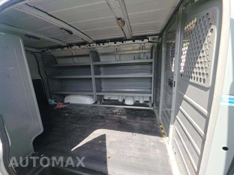 2019 Chevrolet Express 2500 Cargo Van 1WT 135.0" WB - miniatura 15
