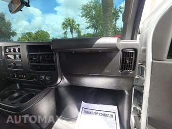 2019 Chevrolet Express 2500 Cargo Van 1WT 135.0" WB - miniatura 18