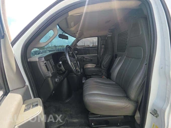 2019 Chevrolet Express 2500 Cargo Van 1WT 135.0" WB - miniatura 6
