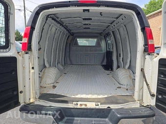 2019 Chevrolet Express 2500 Cargo Van 1WT 155.0" WB - miniatura 13
