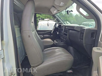 2019 Chevrolet Express 2500 Cargo Van 1WT 155.0" WB - miniatura 17