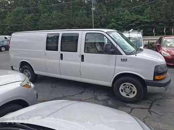 2019 Chevrolet Express 2500 Cargo Van 1WT 155.0" WB - miniatura 4