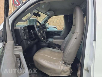 2019 Chevrolet Express 2500 Cargo Van 1WT 155.0" WB - miniatura 6