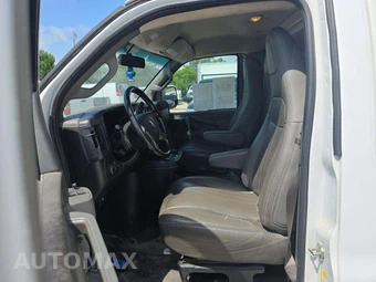 2019 Chevrolet Express 2500 Cargo Van 1WT 155.0" WB - miniatura 3
